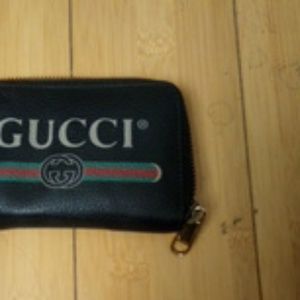 Womens Gucci leather card case wallet